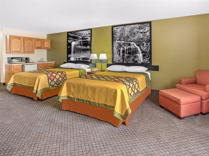 Super 8 By Wyndham Galva Hotel Bagian luar foto