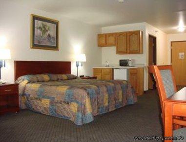 Super 8 By Wyndham Galva Hotel Bagian luar foto