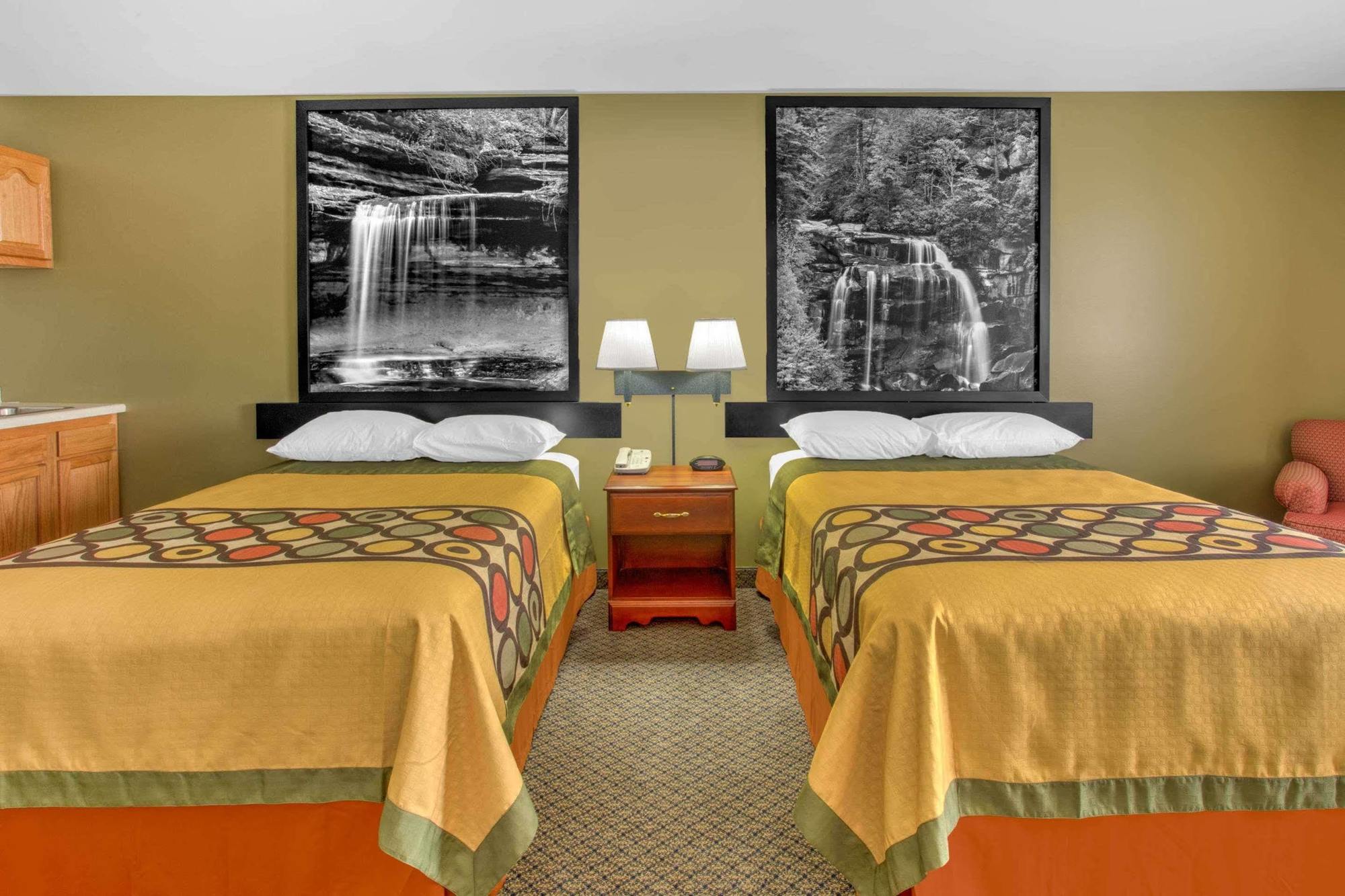 Super 8 By Wyndham Galva Hotel Bagian luar foto
