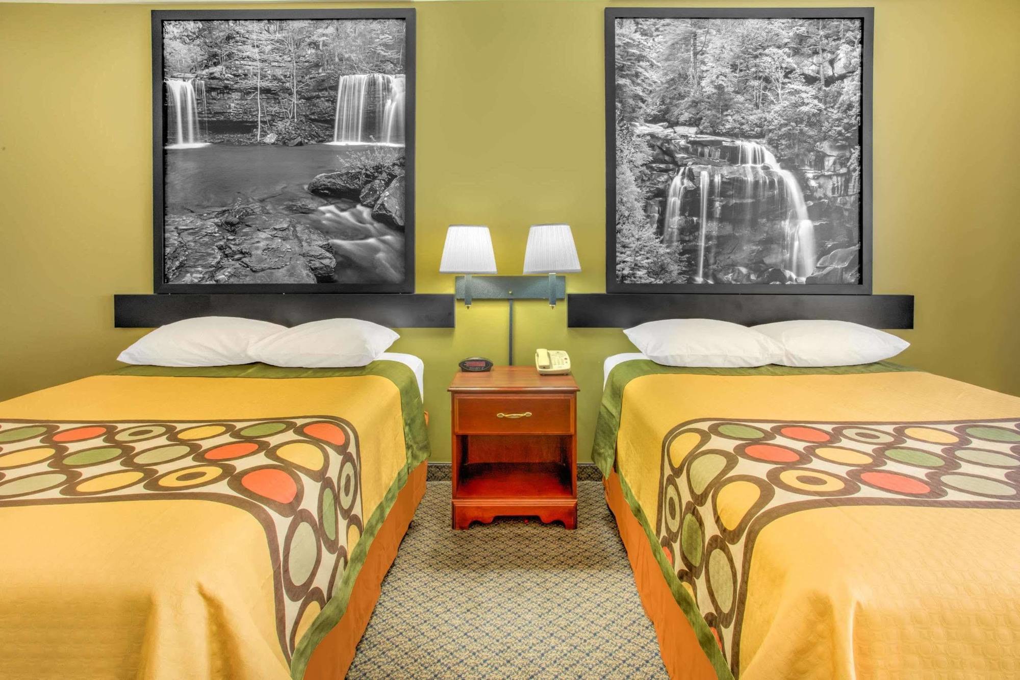 Super 8 By Wyndham Galva Hotel Bagian luar foto